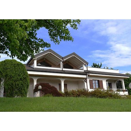 B&B Villa Monterosa Con Piscina Castronno Eksteriør billede