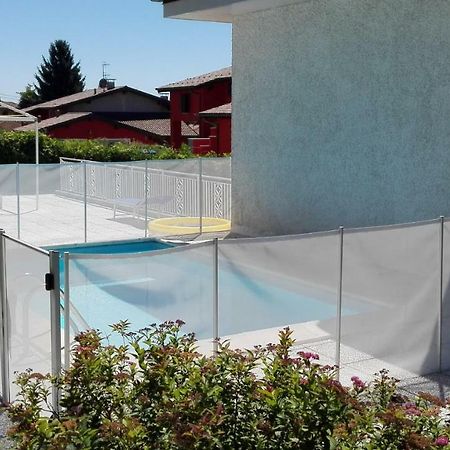 B&B Villa Monterosa Con Piscina Castronno Eksteriør billede