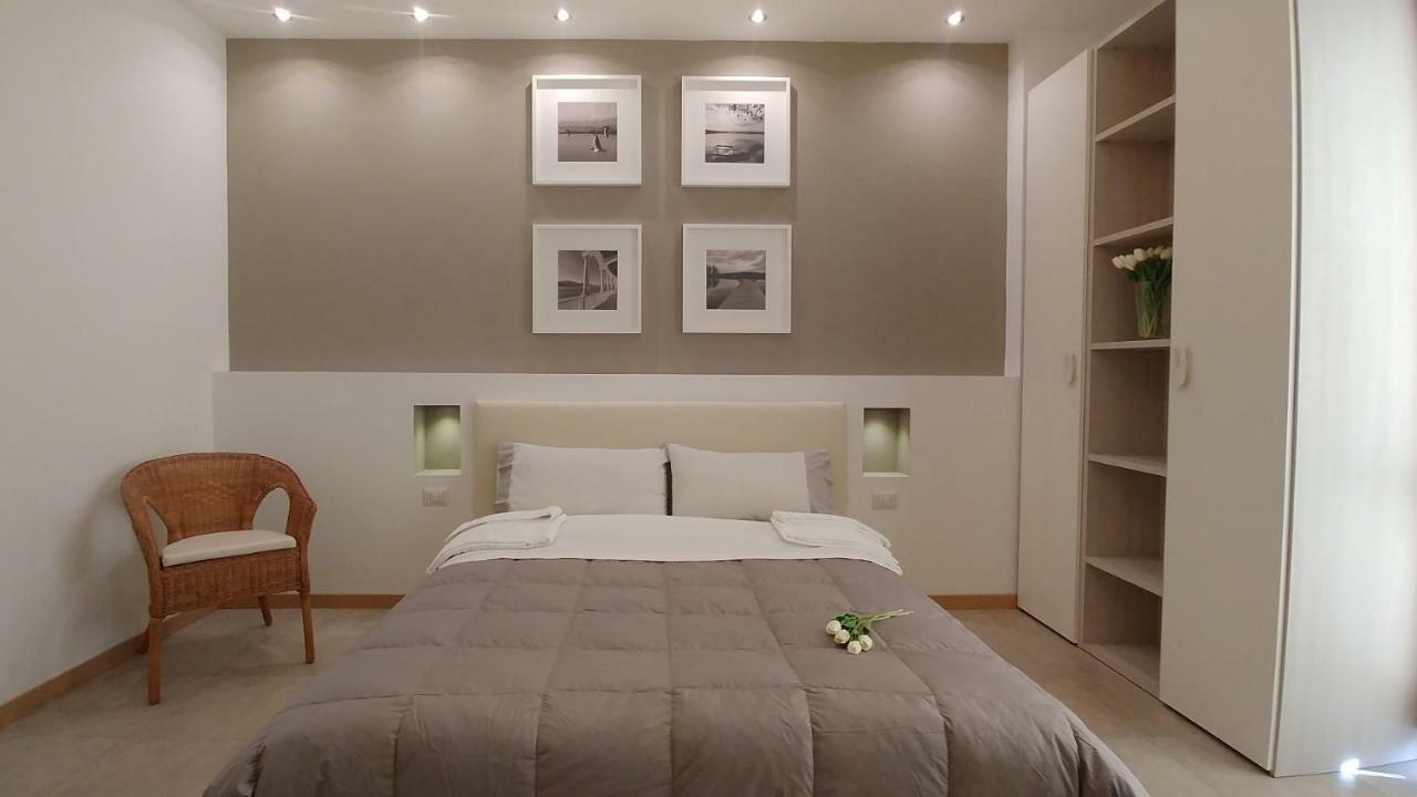 B&B Villa Monterosa Con Piscina Castronno Eksteriør billede